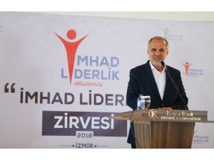 "Neslimizi koruyacak olan imandır, değerlerimize sımsıkı sarılmaktır"