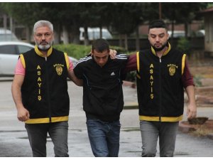 Önce kameraya, sonra polise yakalandı