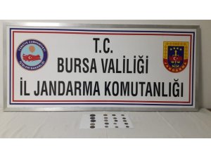 Tarihi paraları satamadan yakalandı