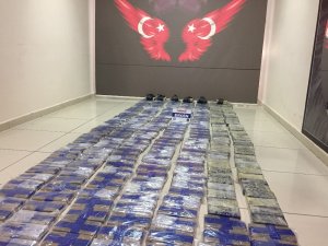 Mersin’de bir tırda 150 kilo eroin ele geçirildi