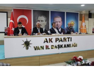 Başkan Türkmenoğlu, meclis üyeleriyle bir araya geldi