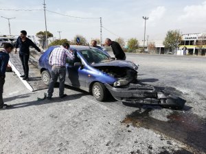 Otomobil ile tır çarpıştı:2 Yaralı