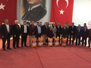 Kocaeli’de 2 bin çiftçiye 900 ton gübre desteği