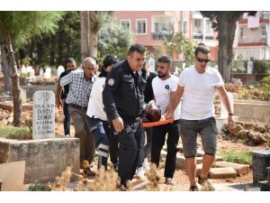 Antalya’da mezarlıkta intihar girişimi