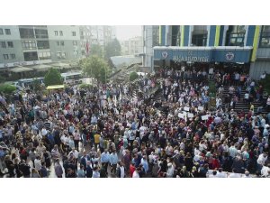 Piriştina, yoğun ilgiyle ikinci dönem için aday adayı oldu
