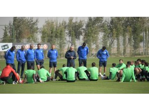 Atiker Konyaspor’da Çaykur Rizespor maçı hazırlıkları sürüyor