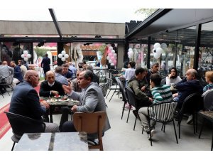 Yerli sermaye ile üretim yaparak 30 ülkeye pasta ihraç eden Cake Station Sakarya’da açıldı