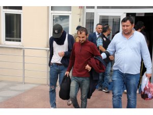 GÜNCELLEME - Zonguldak'ta 6 düzensiz göçmen yakalandı