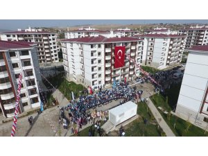 Suluova’da 670 TOKİ konutunun anahtarlarının teslimi yapıldı