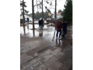 Uyuşturucu operasyonunda 2 kişi tutuklandı
