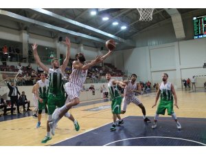 Potanın timsahları Yalova’da rahat kazandı