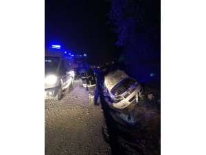Kontrolden çıkan otomobil şarampole uçtu: 4 yaralı