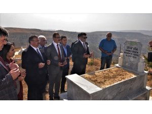 CHP’li Erol, 1. TBMM’nin vekili Diyap Ağa’nın kabrini ziyaret etti