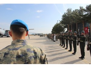 Kaza kurşunuyla şehit olan asker memleketi Adana’ya uğurlandı