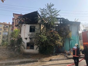 Başkent’te gecekondu yangını