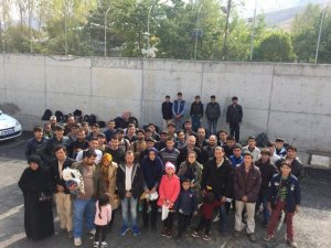 Van’da 56 kaçak göçmen yakalandı