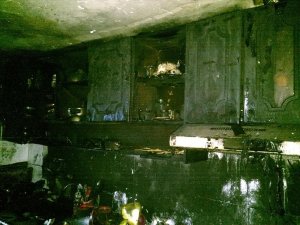 Tüpten sızan gaz patladı, yaşlı kadın öldü, kocası ağır yaralandı