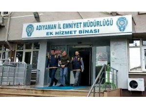 Lüks aracı düz kontakla çalmaya çalışan oto faresi yakalandı
