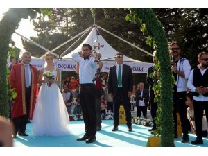 Dünya şampiyonu önce ’Evet’ dedi ardından ok attı