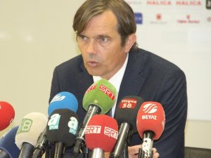 Cocu: "Çok zor durumdayız"