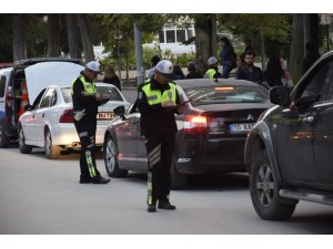 Burdur’da trafik uygulaması