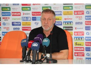 Mesut Bakkal: "Maçın başında yenilen gol dengeleri bozdu"