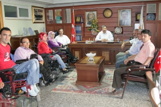 AK Parti'ye Sakatlar Derneği ziyareti