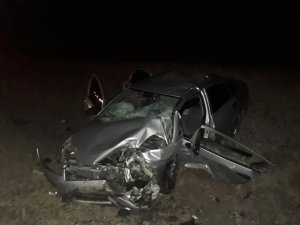 Niğde’de otomobiller çarpıştı: 2 ağır yaralı