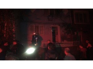 Evde çıkan yangında 1 kişi dumandan etkilendi