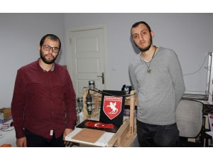 Mühendislik öğrencileri, 7 bin TL’lik CNC makinesini 250 TL’ye yaptı