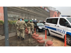 Gaziantep'te havaya ateş açan asker ikna edilerek gözaltına alındı