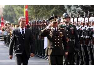 Akar, Venezuela Savunma Bakanı Lopez ile görüştü