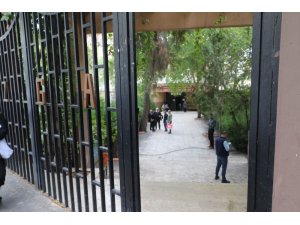 Öğrencilerin bıçaklı kavgasında kan aktı: 4 yaralı