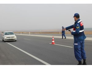 Jandarma ekipleri trafik denetimlerini arttırdı