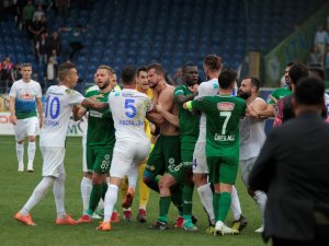 Çaykur Rizespor, Uğur Demirok'u TFF'ye şikayet etti