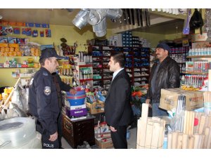 Hafik Kaymakamı Bulut, esnafı ziyaret etti