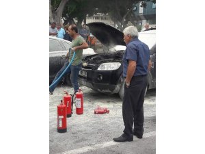 Seyir halinde alev alan araç paniğe neden oldu