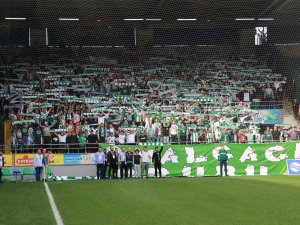 Taraftara teşekkür