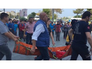 GÜNCELLEME - Alışveriş merkezinde yürüyen merdiven kazası: 28 yaralı