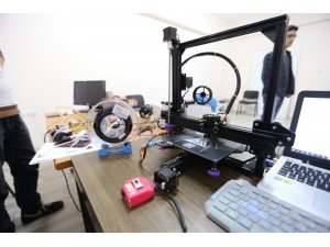 Üniversite öğrencileri insansız sualtı aracı yaptı