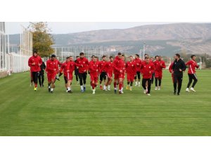 Tamer Tuna: "9 haftada 10 puan bizim mutlu etmedi"