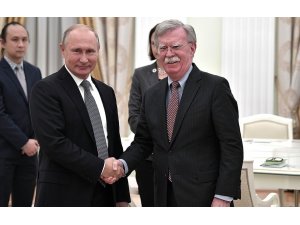 Putin’den Bolton’a: “ABD armasındaki zeytinleri kartal mı yedi?”