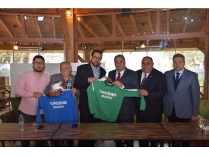 Yunusemre’den amatör spor kulüplerine malzeme desteği