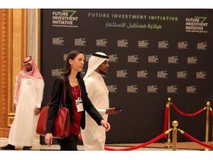 Çöldeki Davos’ boykotlara rağmen 50 milyar dolarlık anlaşmalarla başladı