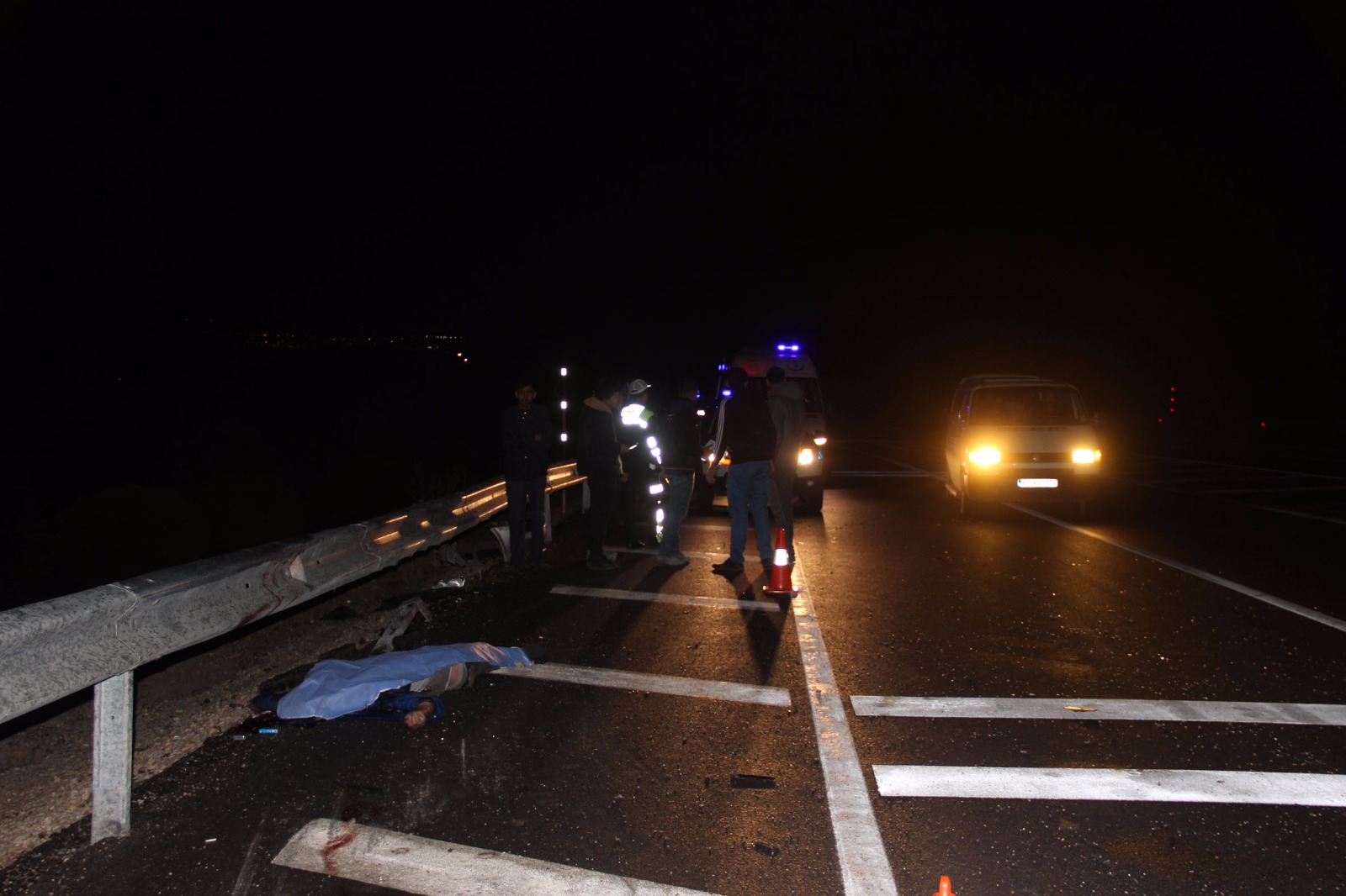 Otomobil takla atıp karşı şeride geçti: 1 ölü, 1 yaralı