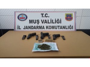 Muş merkezli 3 ilde silah ve mühimmat kaçakçılığı operasyonu