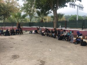 Göçmenleri jandarma kurtardı