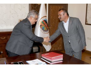 Vali Pekmez'e ziyaret