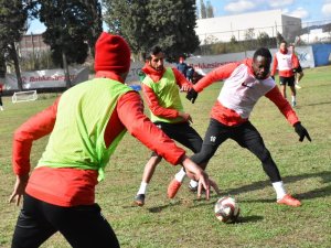 Balıkesirspor Baltok Giresunspor’a konuk oluyor