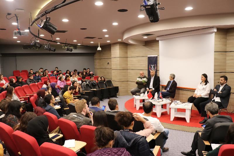 “İnternet Gazeteciliğinde İmkanlar ve Sorunlar” konuşuldu